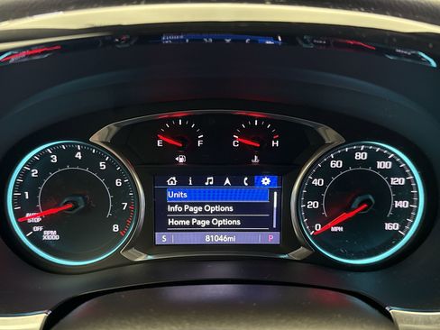 Used 2020 Chevrolet Traverse LT w/ LT Premium Package image 13