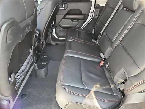 Used 2026 Jeep Wrangler Unlimited Rubicon AWD/4WD image 25