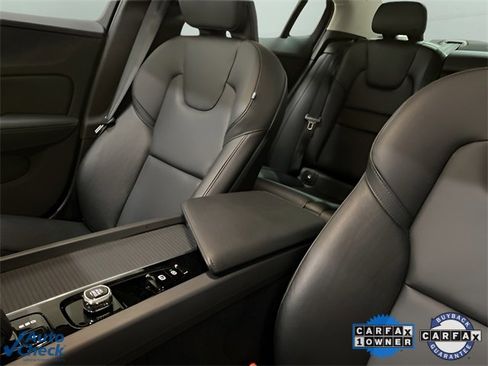 Used 2025 Volvo S60 B5 Core image 52
