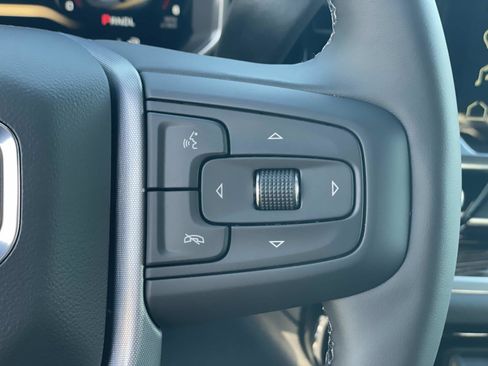 New 2026 GMC Sierra 1500 SLE w/ Preferred Package image 10