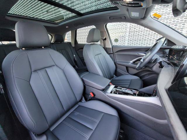 Used 2025 Audi Q5 Premium w/ Convenience Package AWD/4WD image 23