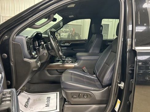 Used 2024 Chevrolet Silverado 1500 High Country w/ Technology Package image 10