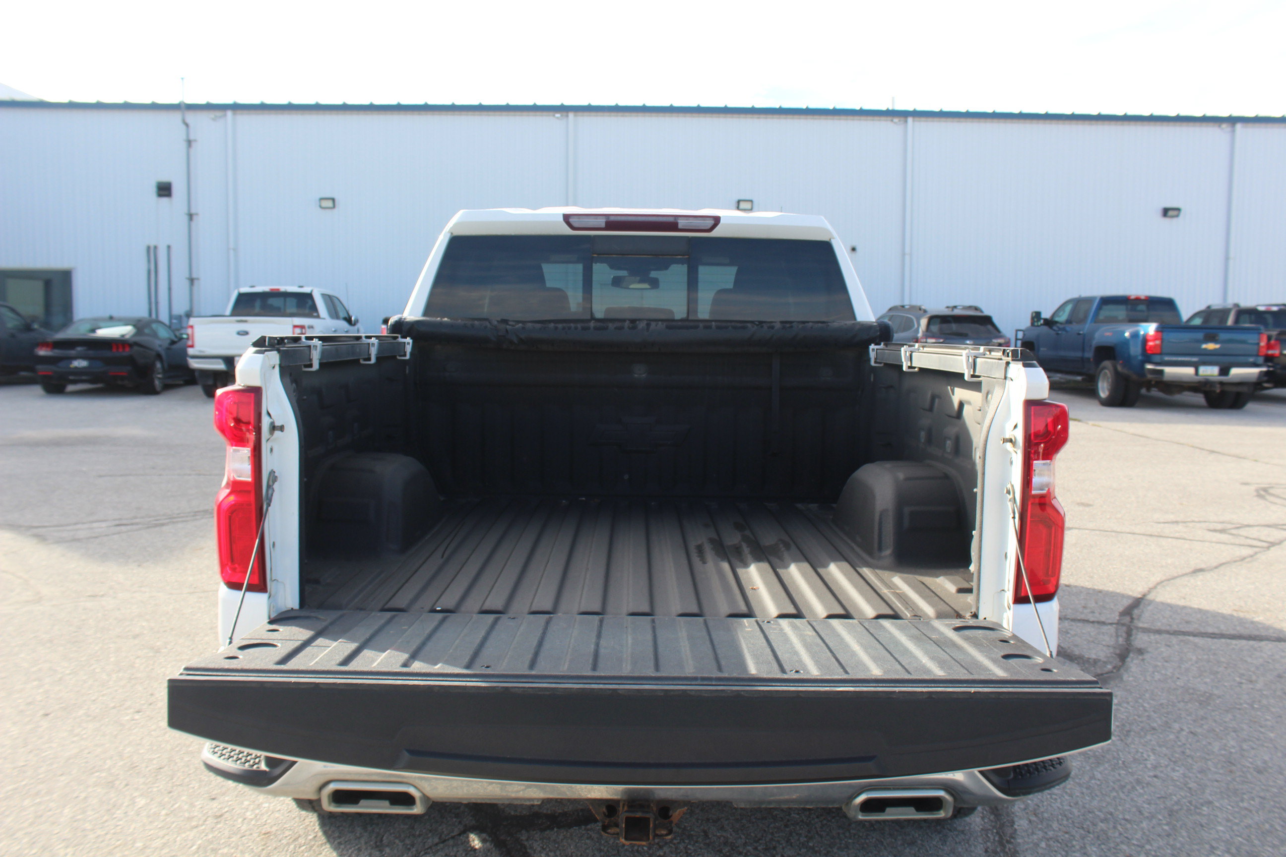 Used 2021 Chevrolet Silverado 1500 LTZ w/ Safety Package II AWD/4WD image 4