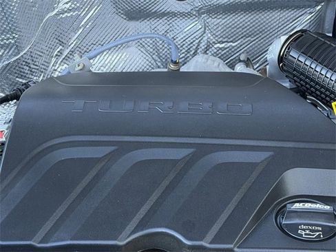 Used 2025 Chevrolet Trax ACTIV w/ Driver Confidence Package image 29