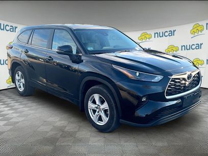 Used 2025 Toyota Highlander LE