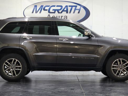 Used 2020 Jeep Grand Cherokee Limited AWD/4WD image 3