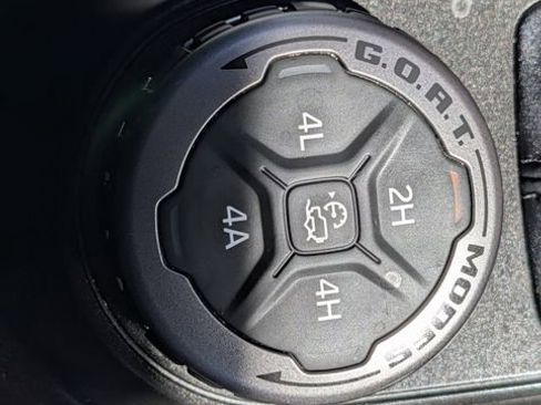 Used 2023 Ford Bronco Black Diamond image 17