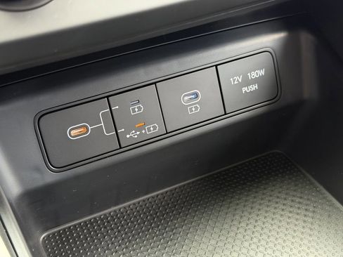 New 2026 Hyundai Tucson SE image 19