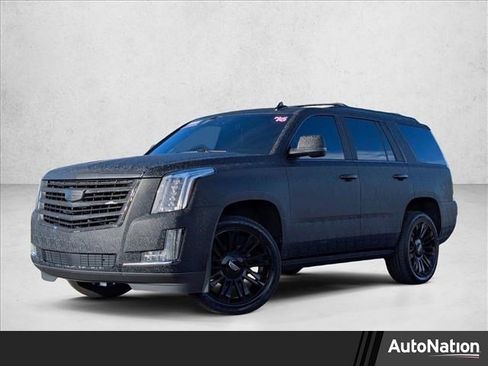 Used 2016 Cadillac Escalade Platinum image 1