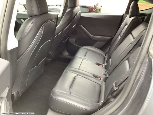Used 2022 Tesla Model Y Performance image 13