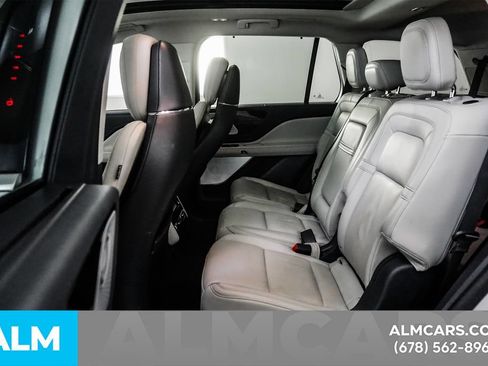 Used 2025 Lincoln Aviator Reserve w/ Equipment Group 201A AWD/4WD image 17