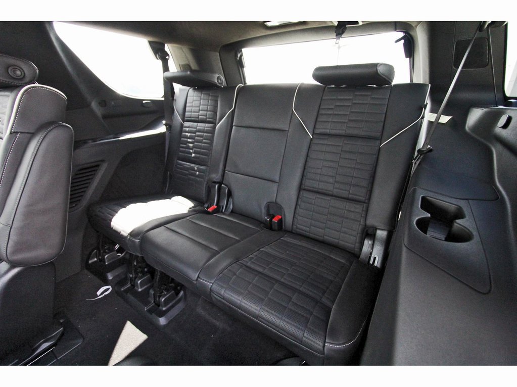 New 2026 Cadillac Escalade V w/ LPO, ONYX Package AWD/4WD image 13