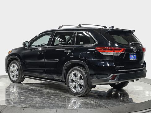 Used 2018 Toyota Highlander Limited image 4