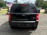 Used 2017 Jeep Patriot Latitude w/ Sun/Sound Group image 5