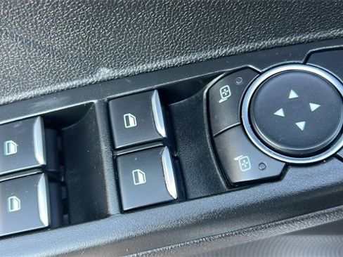 Certified 2022 Ford Escape SE w/ Cold Weather Package image 11