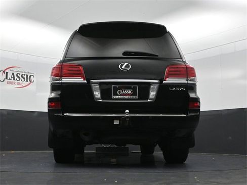 Used 2015 Lexus LX 570 4WD image 29