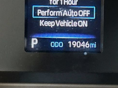 Used 2023 Toyota Tundra Limited w/ Power Package AWD/4WD image 10