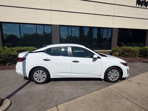 Used 2024 Nissan Sentra S FWD image 4