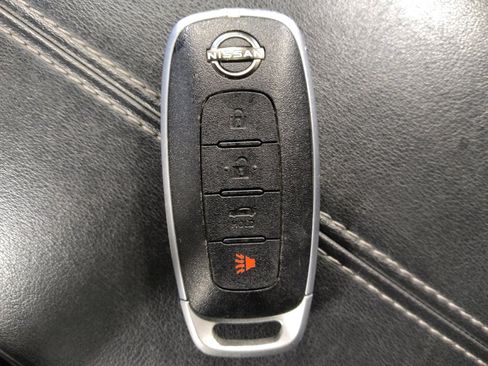 Used 2025 Nissan Sentra SV FWD image 32