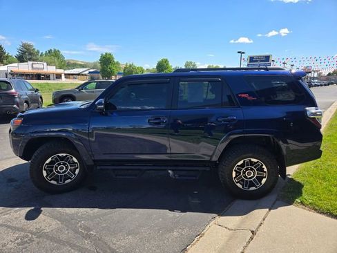 Used 2024 Toyota 4Runner TRD Off-Road Premium w/ Moonroof Package AWD/4WD image 6