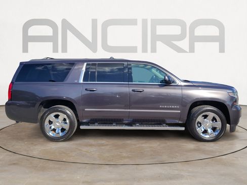 Used 2017 Chevrolet Suburban LT w/ LT Signature Package AWD/4WD image 12