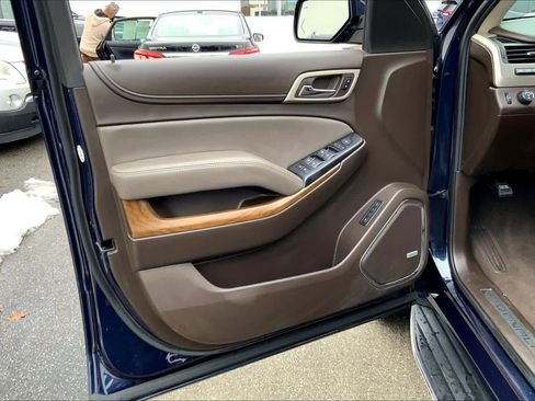 Used 2019 GMC Yukon XL Denali w/ Open Road Package image 22