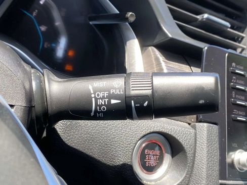 Used 2020 Honda Civic EX-L image 23