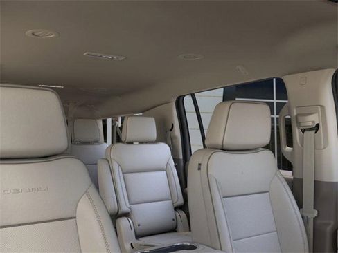 New 2026 GMC Yukon XL Denali image 24