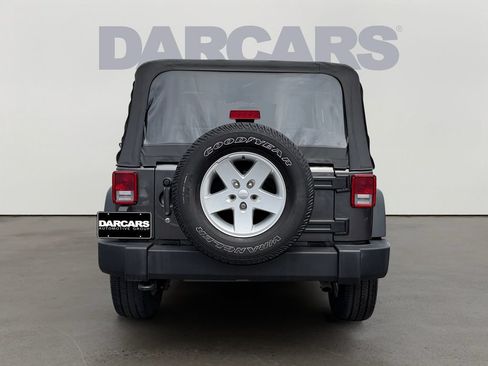 Used 2017 Jeep Wrangler Sport w/ Quick Order Package 24S AWD/4WD image 4
