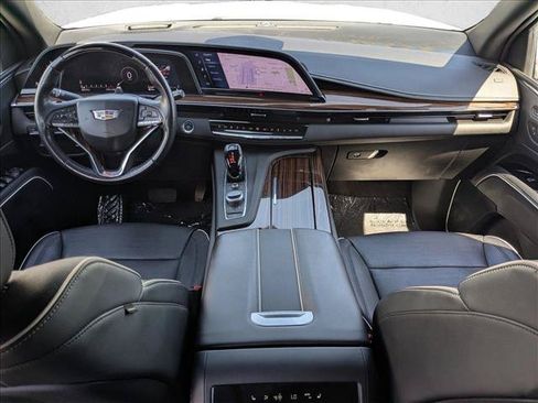 Used 2023 Cadillac Escalade Premium Luxury RWD image 18