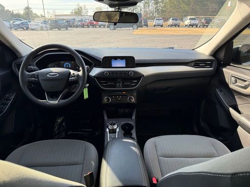 Used 2021 Ford Escape S image 16
