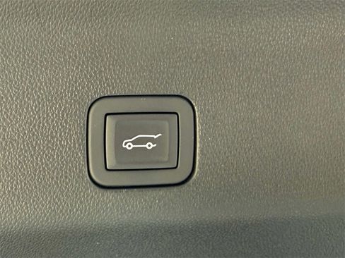 Certified 2024 Cadillac Escalade ESV Sport Platinum w/ LPO, ONYX Package image 19