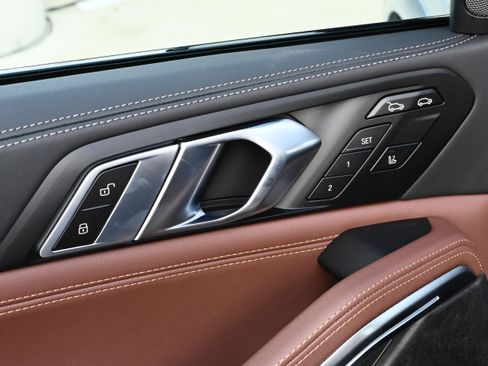 New 2026 BMW X6 xDrive40i w/ Executive Package image 21