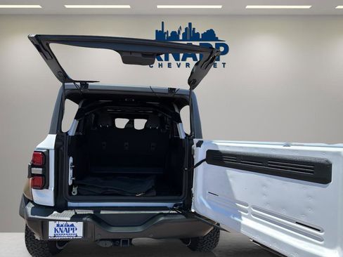 Used 2023 Ford Bronco Raptor AWD/4WD image 12