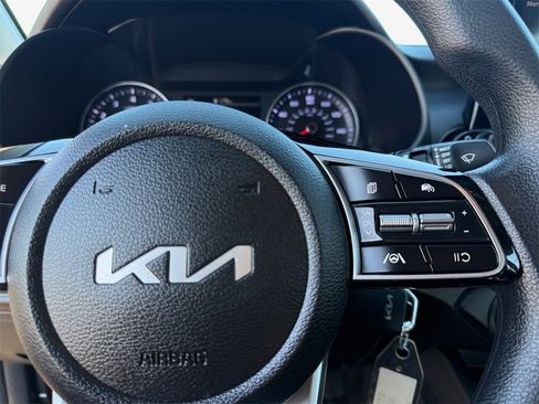 Certified 2023 Kia Forte LXS image 26