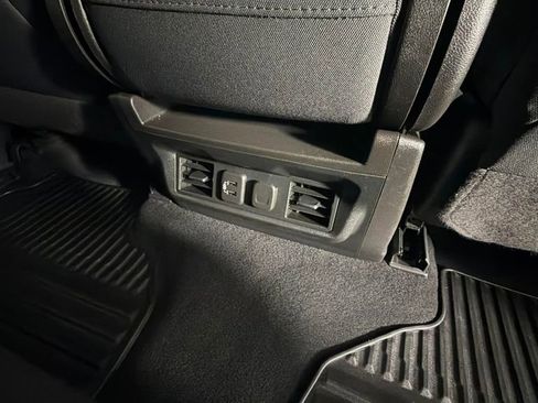 Used 2020 Chevrolet Silverado 1500 LT w/ All-Star Edition RWD image 31