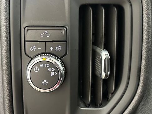 Used 2023 GMC Sierra 1500 Pro w/ Pro Value Package RWD image 11