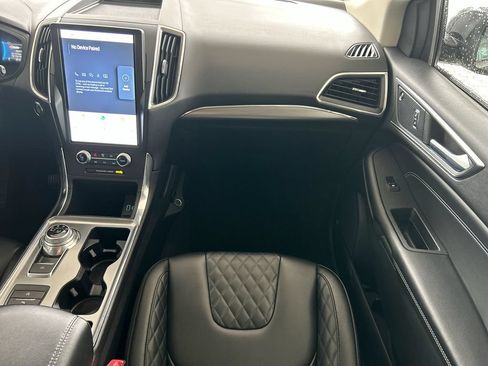 Used 2024 Ford Edge Titanium AWD/4WD image 36