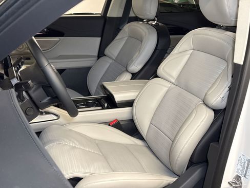New 2026 Lincoln Nautilus Reserve AWD/4WD image 20