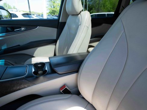 Used 2016 Lincoln MKX Reserve w/ Technology Package AWD/4WD image 10