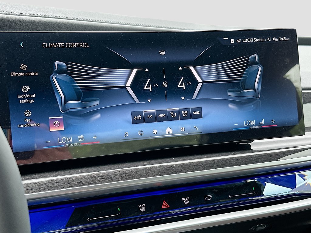 Used 2026 BMW 760i xDrive AWD/4WD image 16