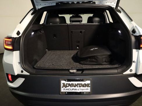 Used 2023 Volkswagen ID.4 Pro S image 31