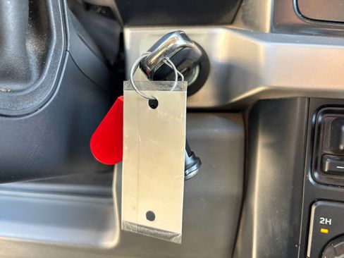 Used 2023 Ford F250 XLT w/ FX4 Off-Road Package image 28