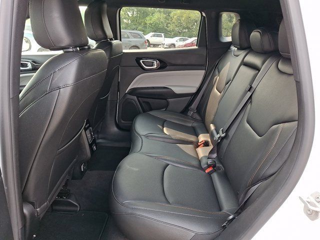 Certified 2024 Jeep Compass Limited AWD/4WD image 13