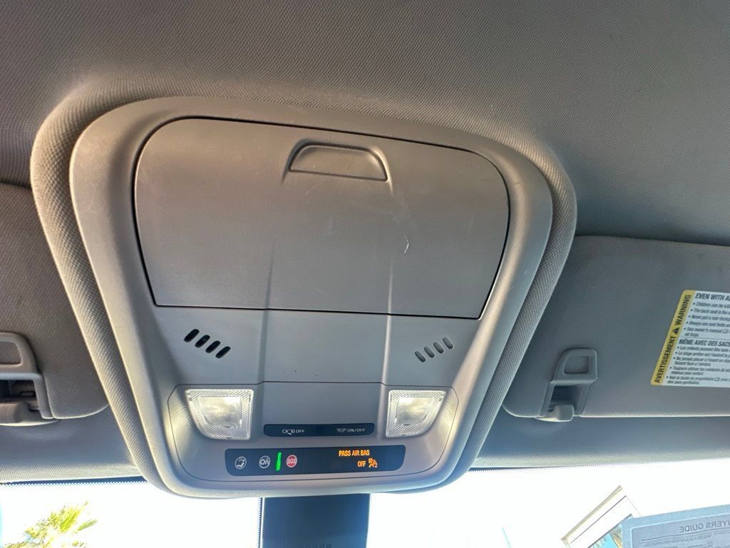 Used 2022 Chevrolet Equinox LT FWD image 30