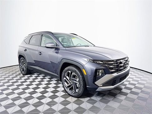 New 2025 Hyundai Tucson Limited image 10