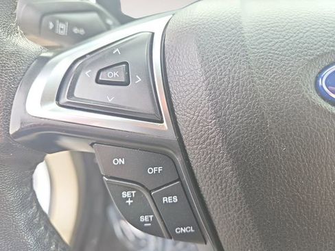 Used 2020 Ford Fusion SEL image 21