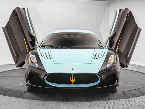 New 2025 Maserati MC20 Coupe image 2