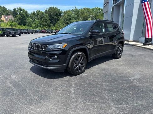 New 2026 Jeep Compass Limited w/ Sun, Sound & Navigation Group AWD/4WD image 1