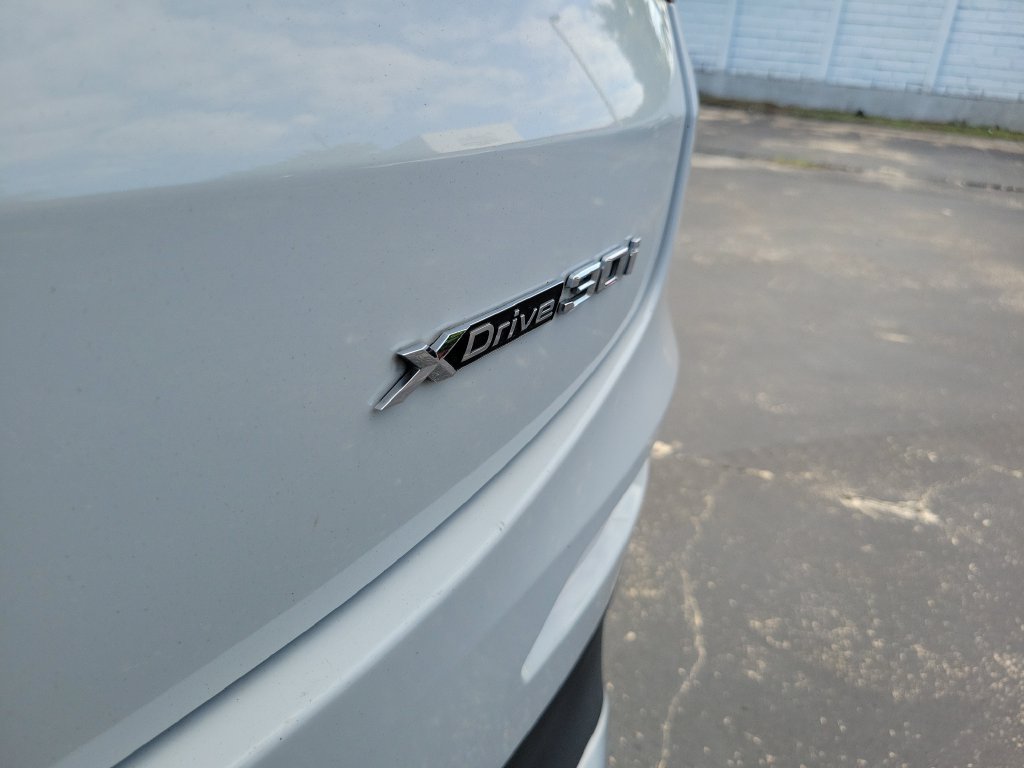 Used 2020 BMW X4 xDrive30i w/ Premium Package AWD/4WD image 9